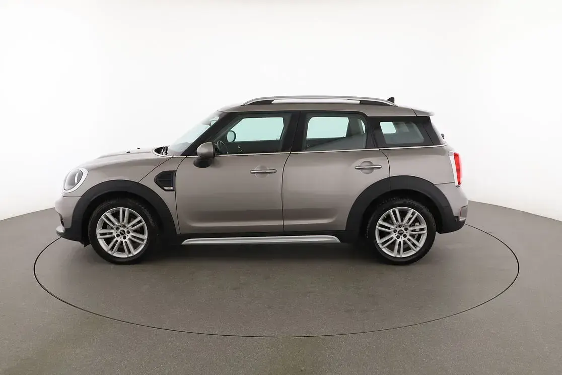 Käytetty Mini Cooper D Countryman 150 HP (110 kW) 2019 Harmaa Katumaasturi