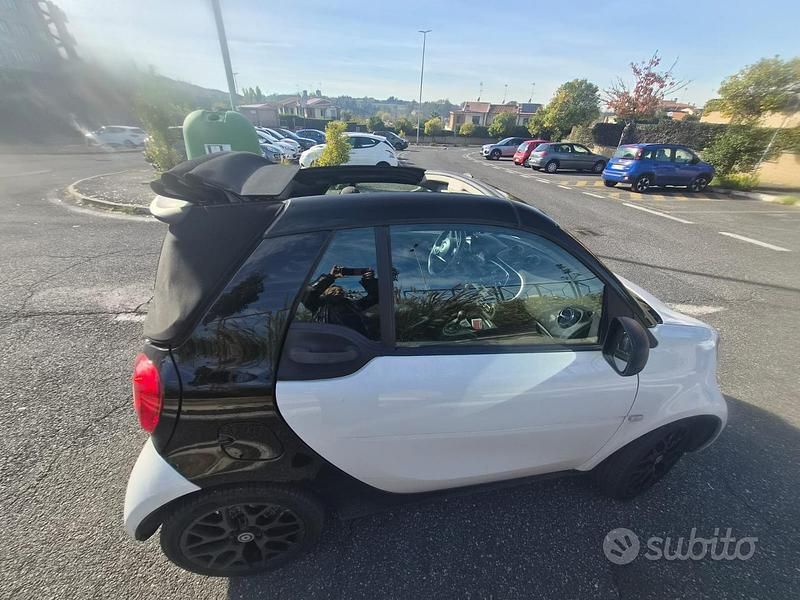 Usata Smart ForTwo Cabrio 2018 Bianco Cabrio