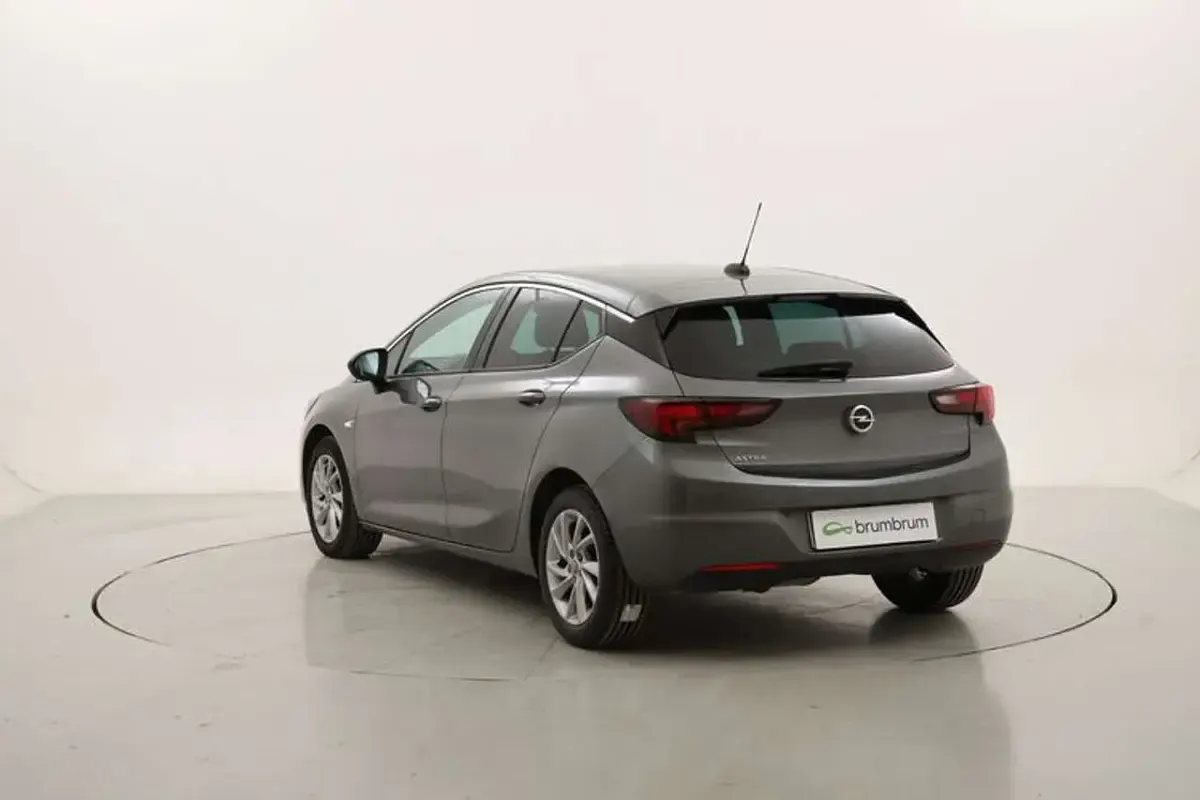 Usata Opel Astra Business Elegance 122 CV (89 kW) 2021 Grigio Berlina
