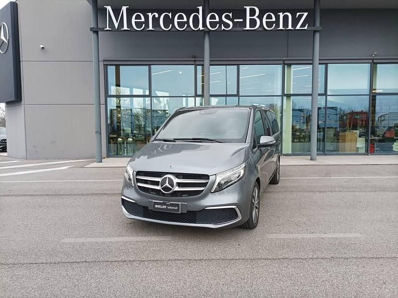 Usata Mercedes V300 Premium 239 CV (175 kW) 2020 Grigio Monovolume