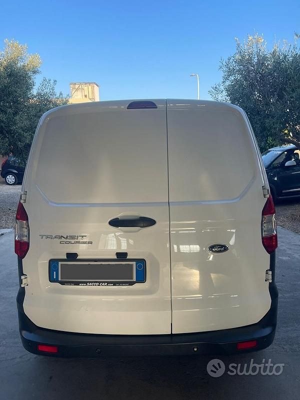 Usata Ford Transit Courier Titanium 75 CV (55 kW) 2018 Bianco Furgone