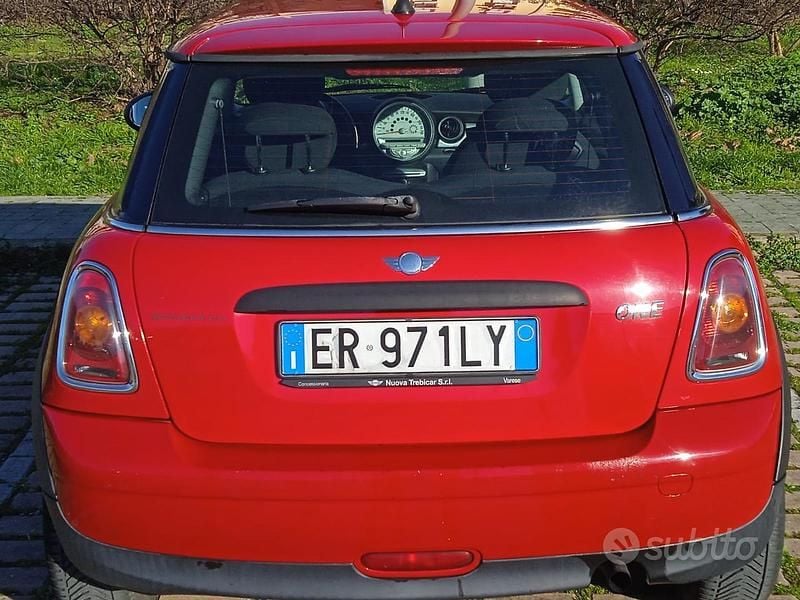 Usata Mini ONE 95 CV (69 kW) 2007 Rosso Utilitaria