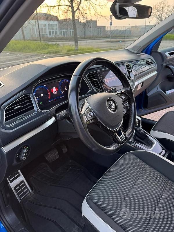 Usata VW T-Roc 2019 Blu SUV