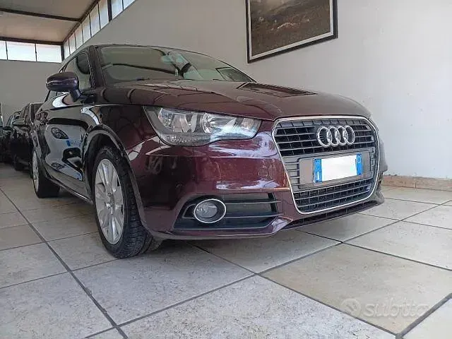 Usata Audi A1 Ambition 86 CV (63 kW) 2011 Rosso Utilitaria