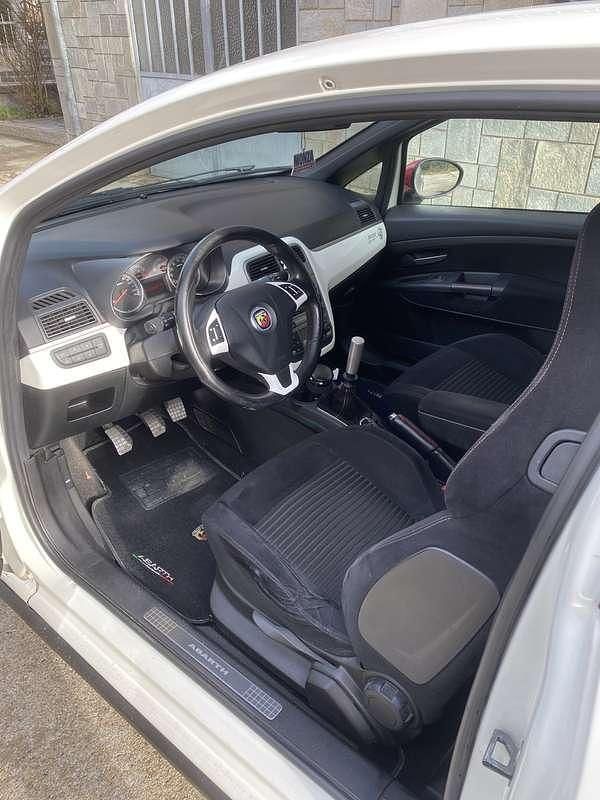 Usata Abarth Grande Punto 155 CV (114 kW) 2007 Bianco Utilitaria