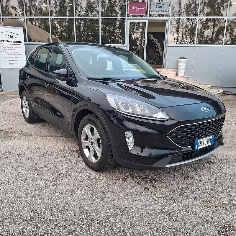 Usata Ford Kuga 120 CV (88 kW) 2021 Nero SUV