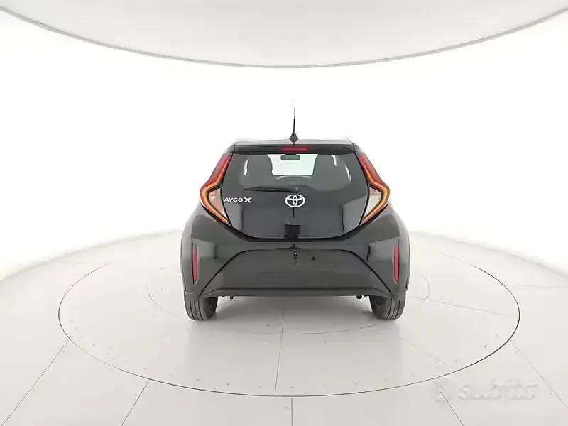 Usata Toyota Aygo X Active 72 CV (52 kW) 2025 Nero SUV