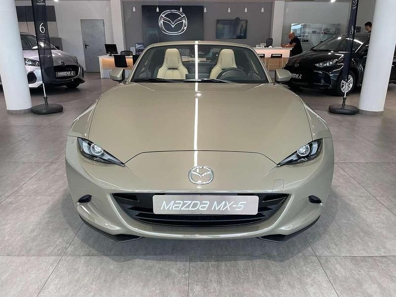 Nuova Mazda MX5 Kazari 132 CV (97 kW) 2026 Zircon sand Cabrio