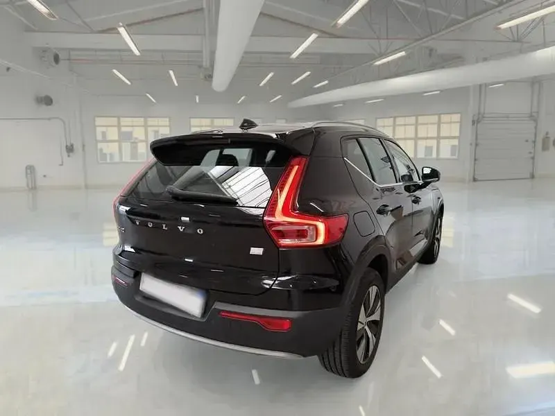 Usata Volvo XC40 129 CV (94 kW) 2021 Nero SUV