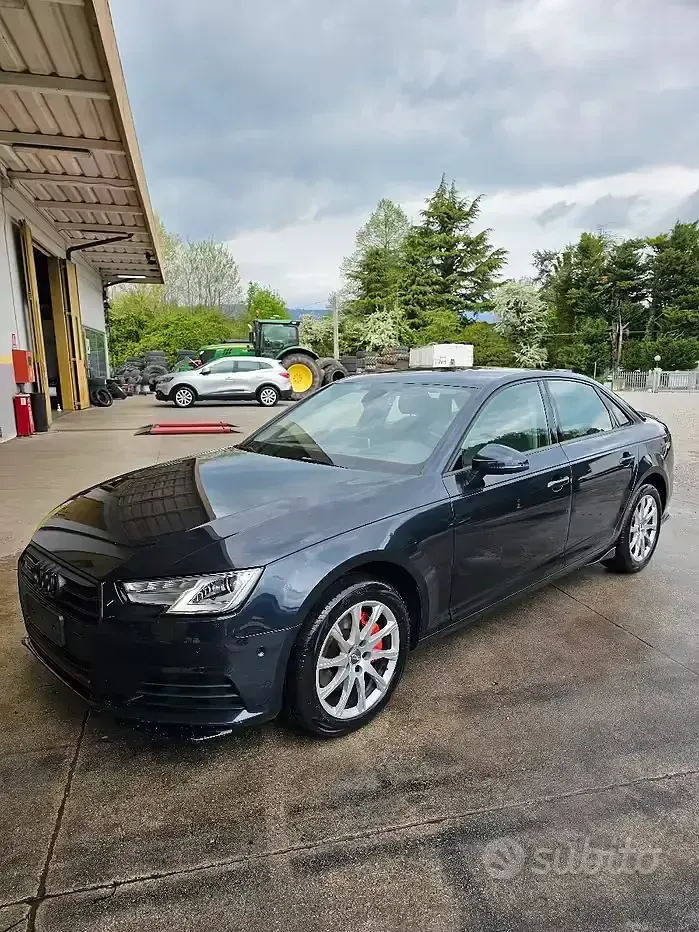 Usata Audi A4 190 CV (139 kW) 2016 Blu Berlina
