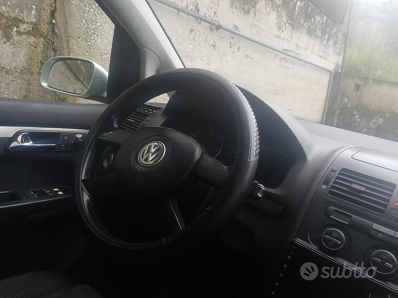 Usata VW Touran 105 CV (77 kW) 2003 Grigio Monovolume