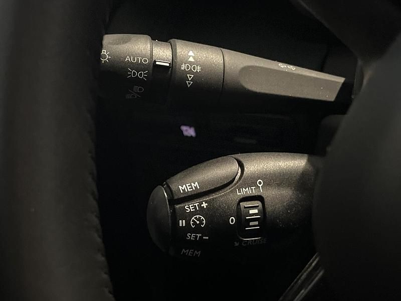 Begagnad Citroën C3 Aircross PureTech 130 HK (95 kW) 2024 Silver SUV