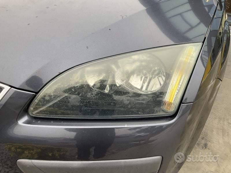 Usata Ford Focus S 90 CV (66 kW) 2007 Grigio Station wagon