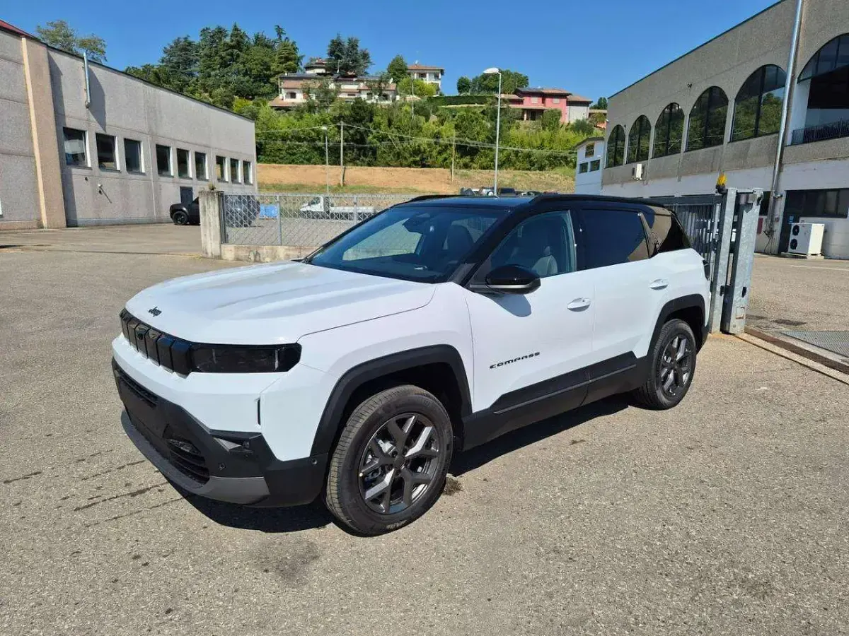 Nuova Jeep Compass Summit 136 CV (100 kW) 2026 Bianco SUV