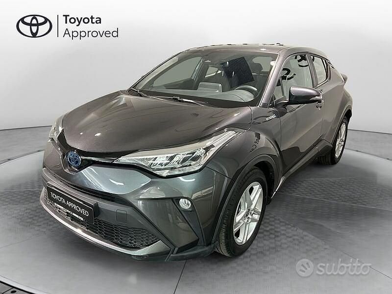 Usata Toyota C-HR Active 122 CV (89 kW) 2022 Grigio SUV