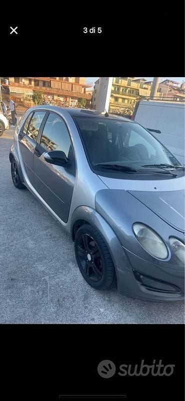 Usata Smart ForFour 68 CV (50 kW) 2005 Grigio Utilitaria