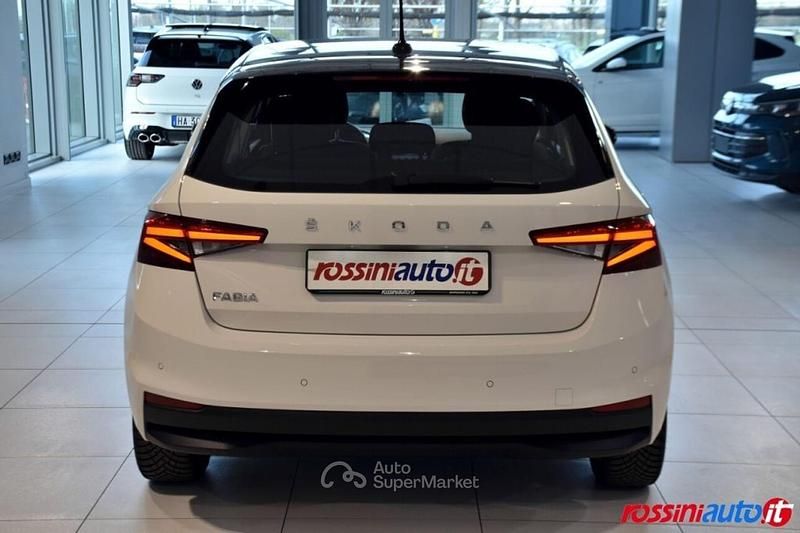 Usata Skoda 110 R Style 110 CV (80 kW) 2024 Bianco Berlina