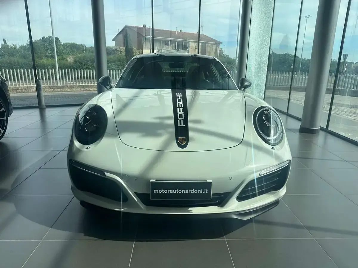 Usata Porsche 911 Carrera T 370 CV (272 kW) 2018 Bianco Coupé