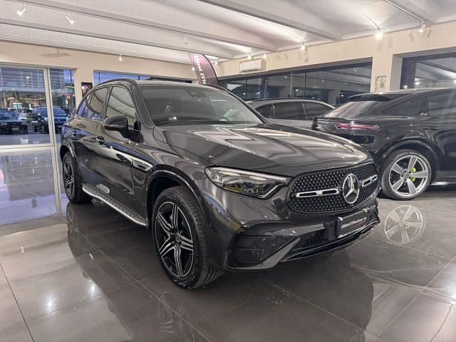 Nuova Mercedes GLC300 AMG Line Premium Plus 2025 Nero SUV