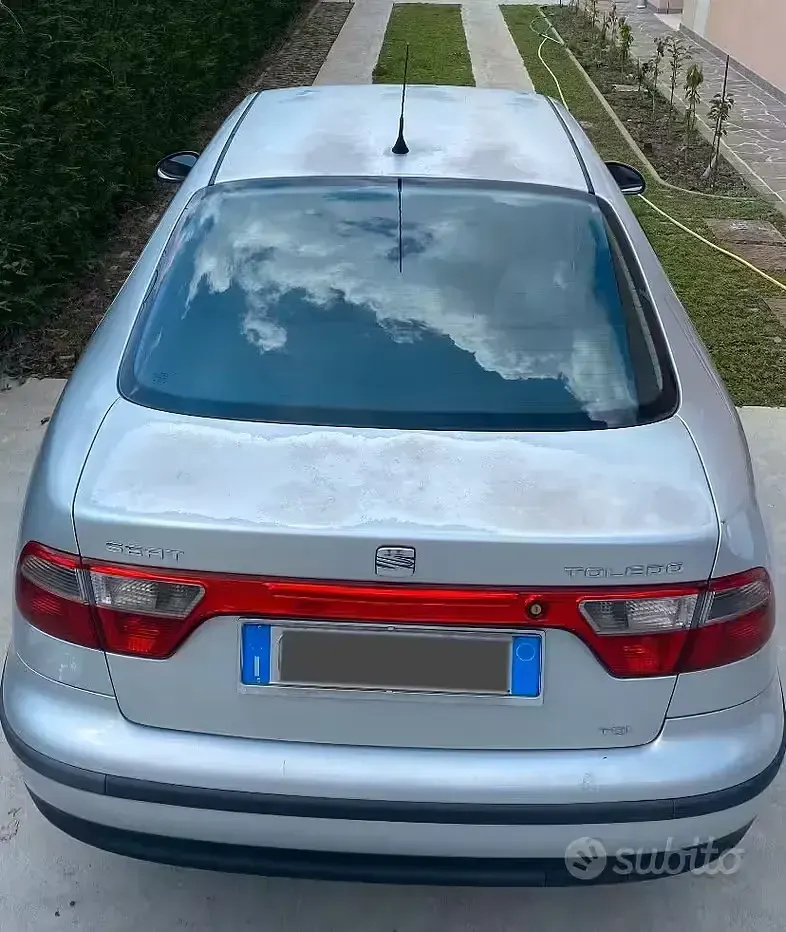 Usata Seat Toledo 110 CV (80 kW) 2003 Grigio Berlina