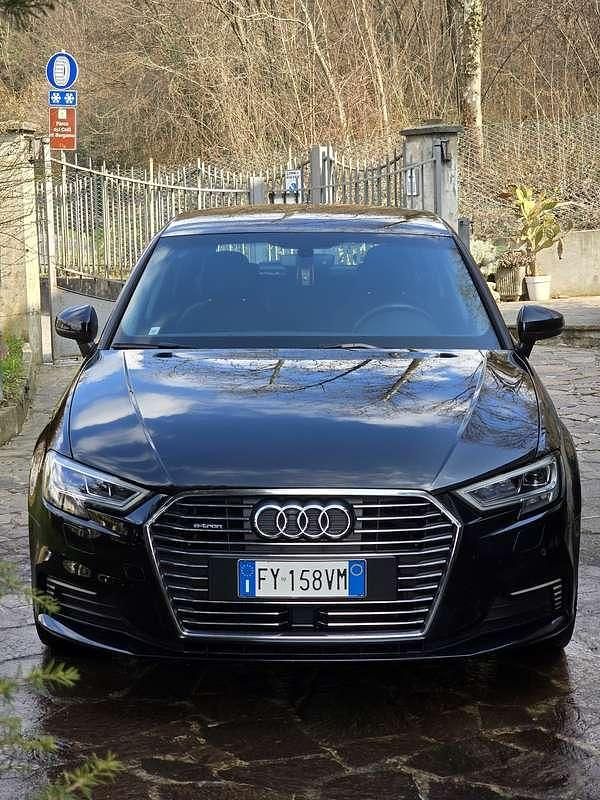 Nero Usata 2020 Audi A3 e-tron Ambiente Due volumi | 18.900 € (Super prezzo) - Immagine 1/4