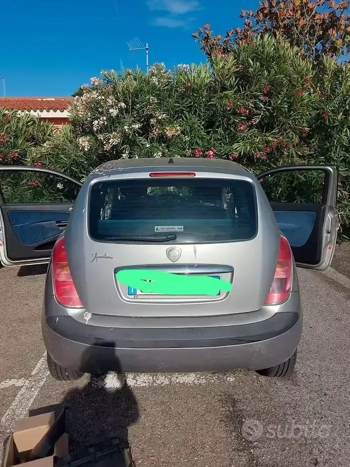 Usata Lancia Ypsilon 60 CV (44 kW) 2003 Utilitaria