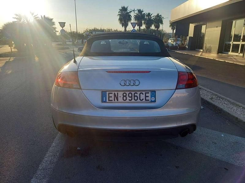 Usata Audi TT 211 CV (155 kW) 2012 Argento Cabrio