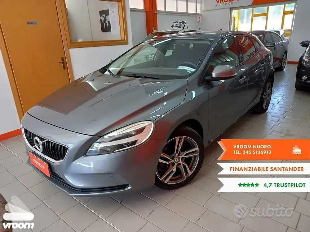 Usata Volvo V40 Business Edition 120 CV (88 kW) 2019 Berlina