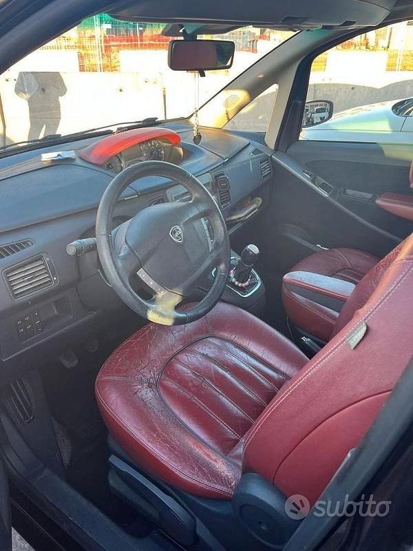 Usata Lancia Musa 2009 Nero Monovolume