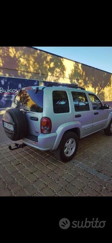 Usata Jeep Cherokee 2003 Grigio SUV