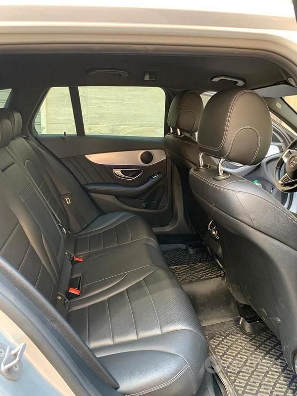 Usata Mercedes C220 Premium 194 CV (142 kW) 2018 Grigio Station wagon