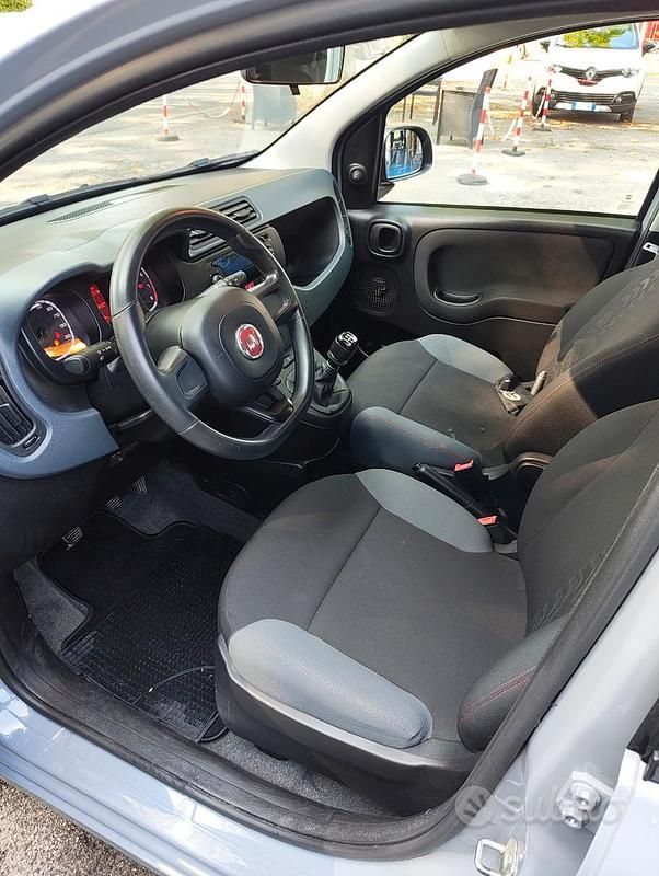 Usata Fiat Panda 60 CV (44 kW) 2021 Grigio Utilitaria