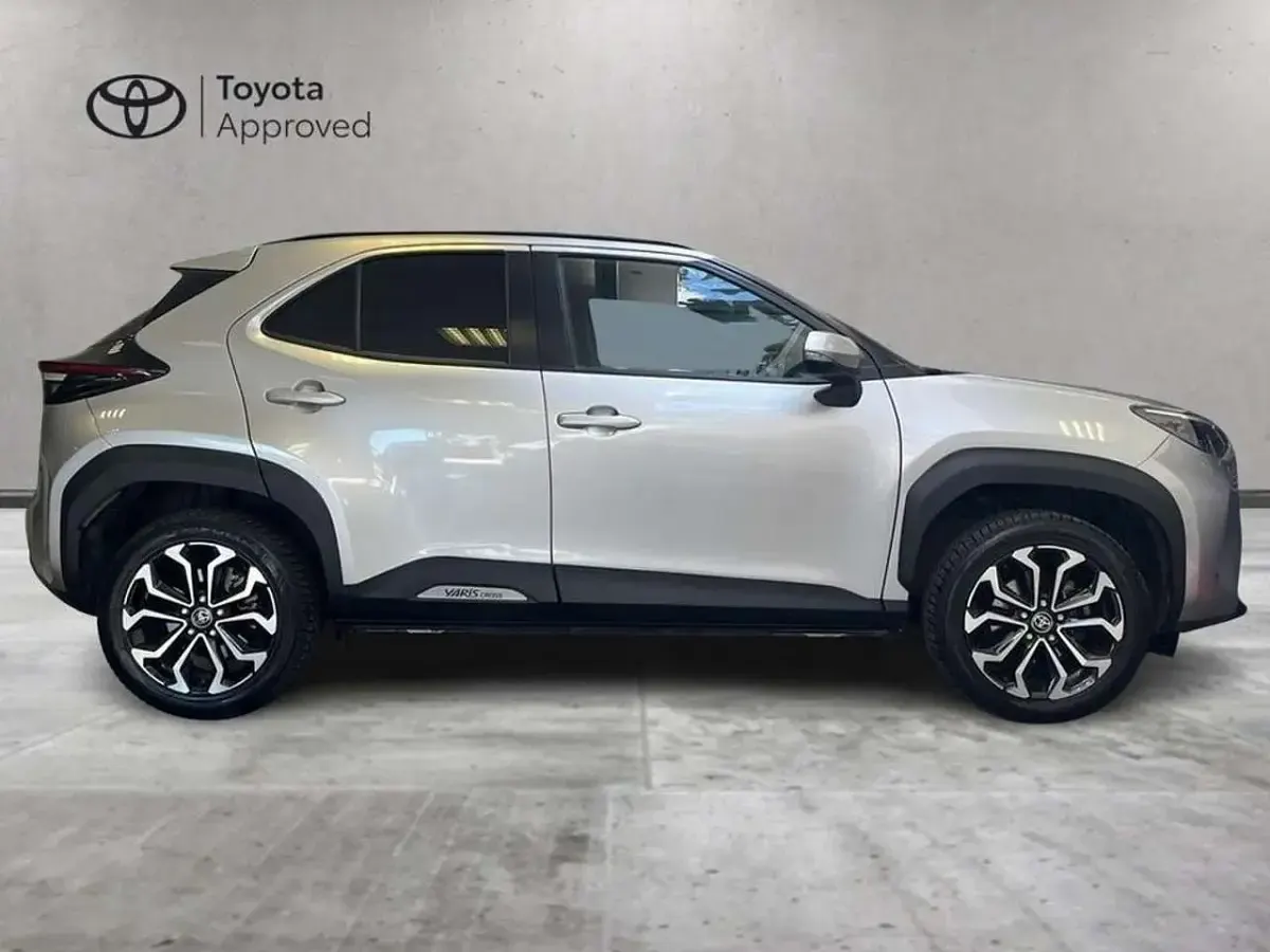 Usata Toyota Yaris Cross Trend 116 CV (85 kW) 2022 Other SUV