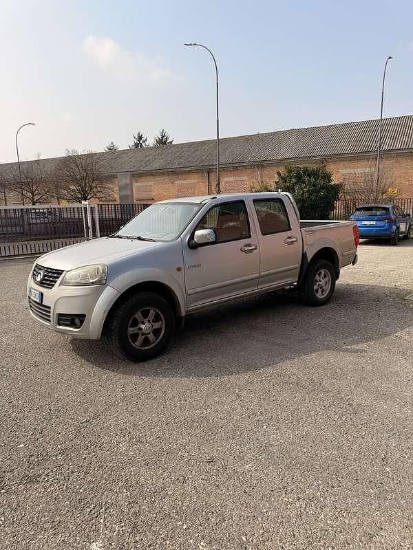Usata Great Wall Steed 5 126 CV (92 kW) 2015 Argento SUV