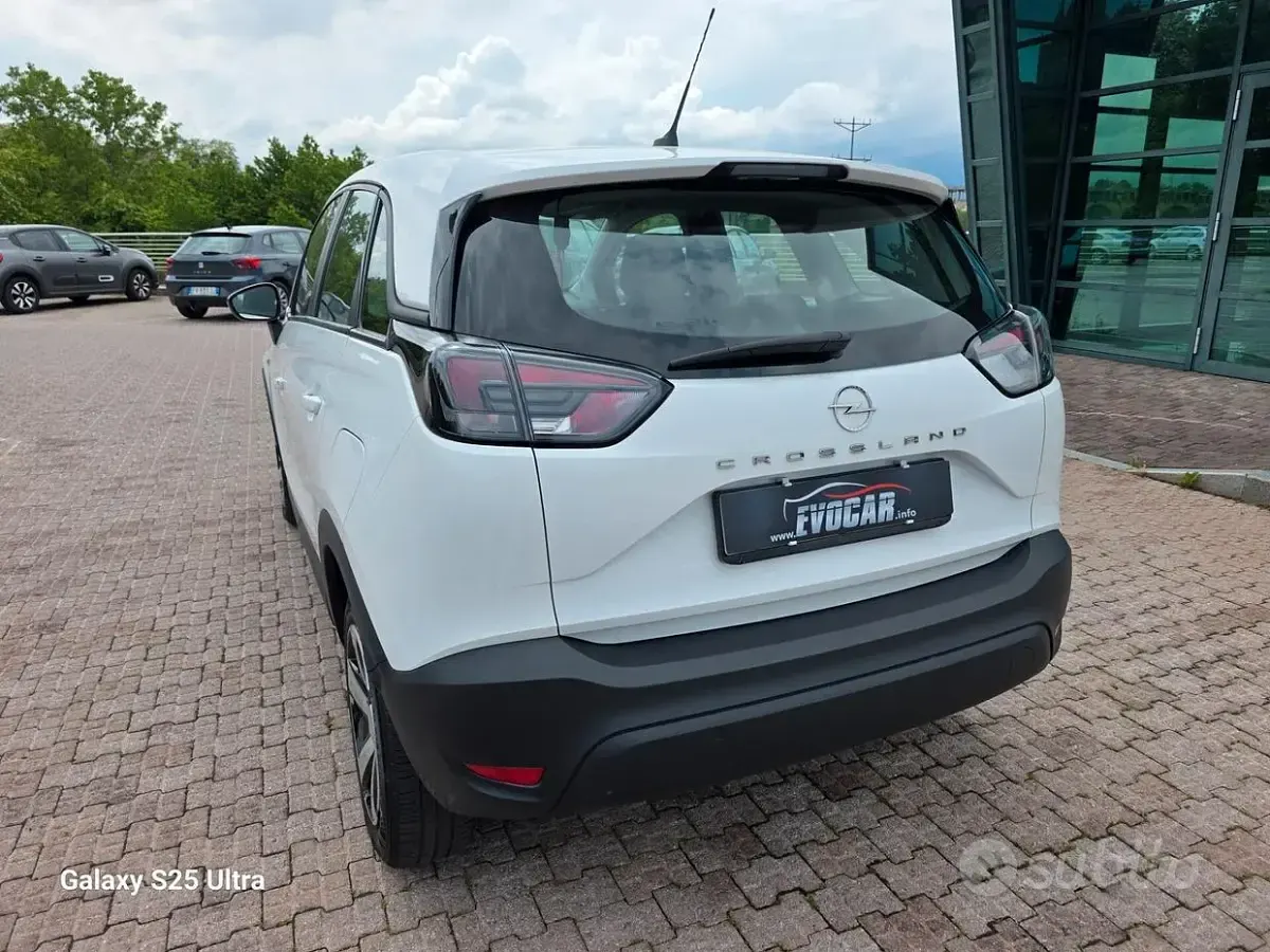 Usata Opel Crossland Edition 110 CV (80 kW) 2023 Bianco SUV