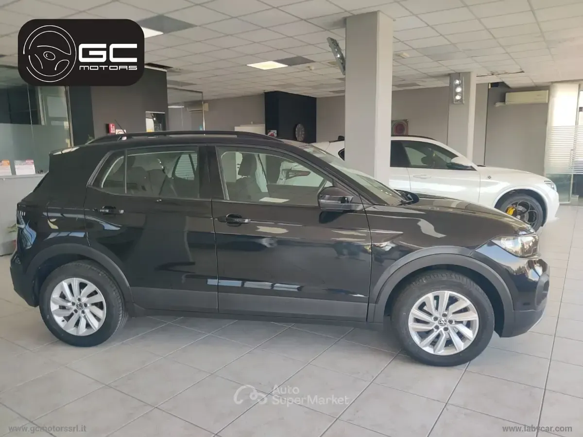 Usata VW T-Cross Life 110 CV (80 kW) 2023 Nero SUV