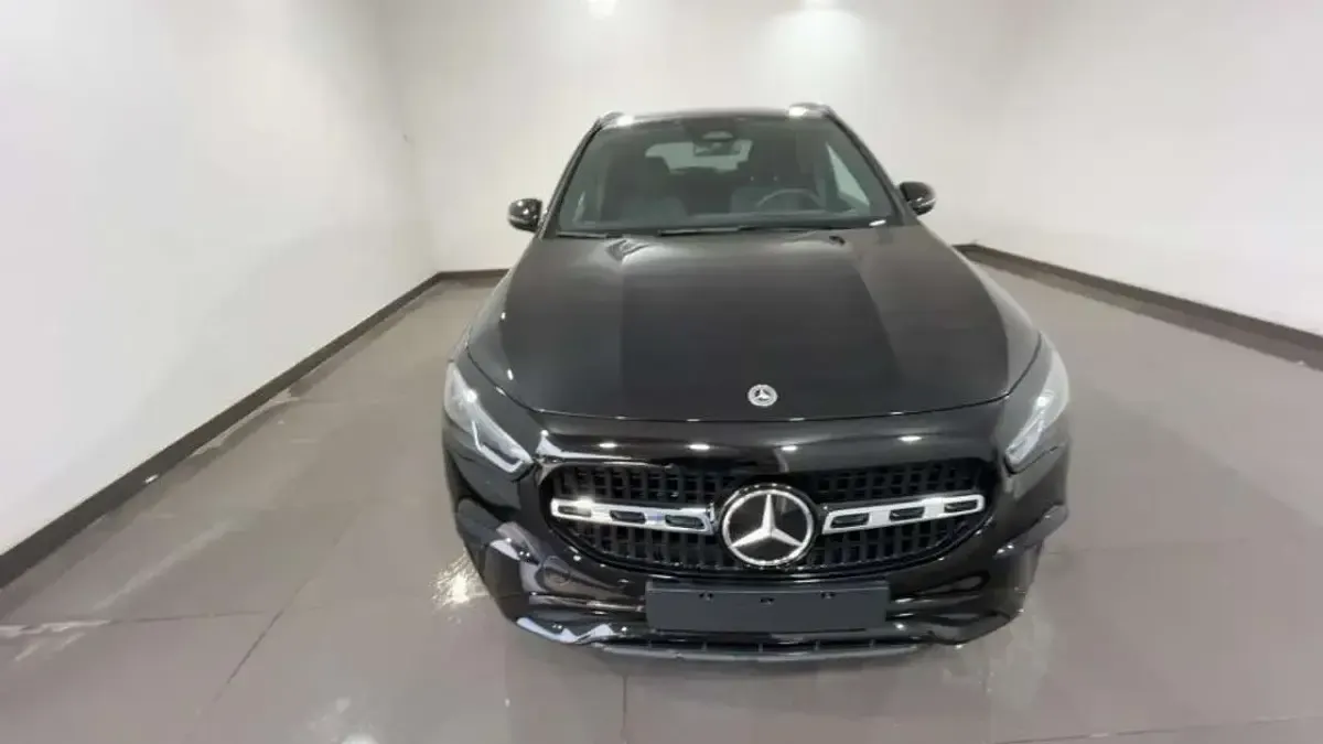 Usata Mercedes GLA200 Advanced Plus 150 CV (110 kW) 2024 Nero SUV