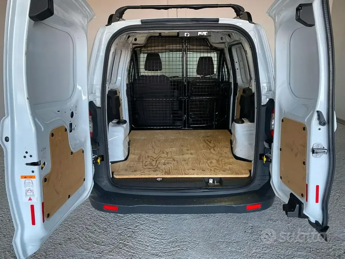 Usata Ford Transit Courier 101 CV (74 kW) 2016 Bianco Furgone