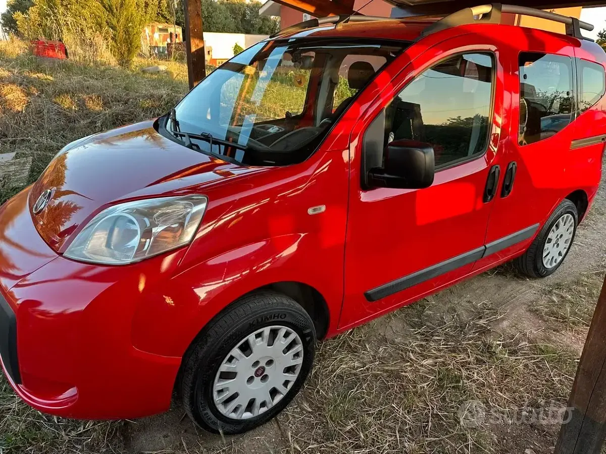 Usata Fiat Qubo Dynamic 77 CV (56 kW) 2016 Rosso Monovolume