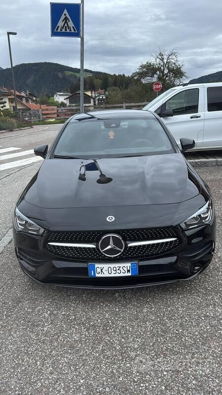 Usata 2022 Mercedes CLA200 Premium Coupé | 36.000 € (Buon prezzo) - Immagine 1/4
