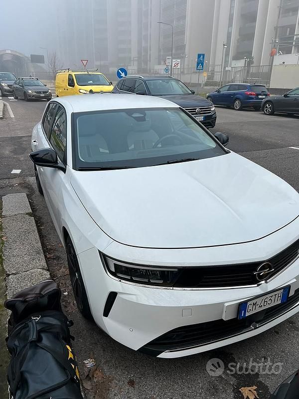 Usata Opel Astra Business Elegance 131 CV (96 kW) 2023 Bianco Berlina