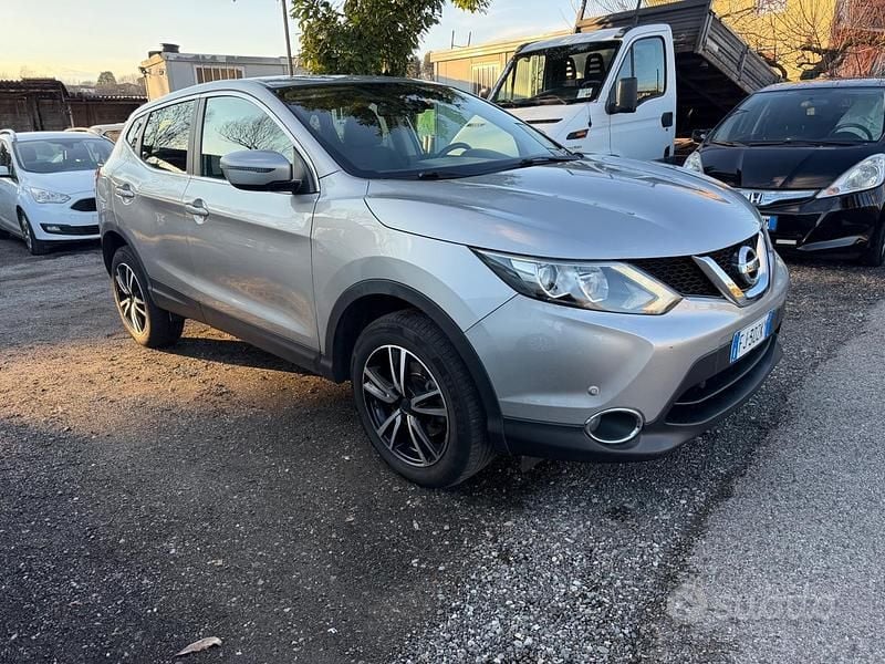 Usado Nissan Qashqai 131 CV (96 kW) 2017 Gris SUV