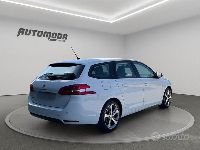 Usata Peugeot 308 SW Allure 131 CV (96 kW) 2022 Bianco Station wagon