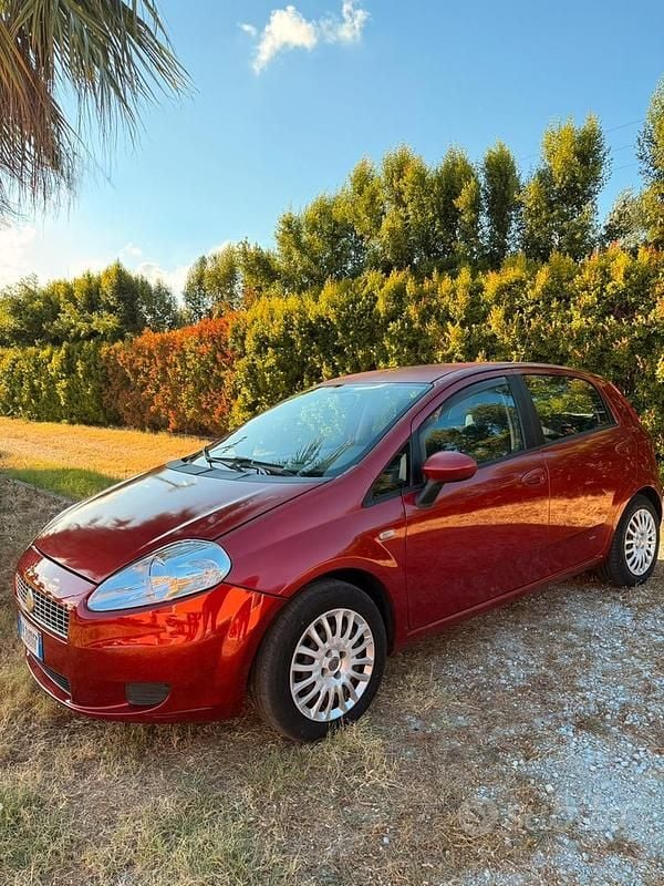 Usata Fiat Grande Punto 75 CV (55 kW) 2007 Utilitaria