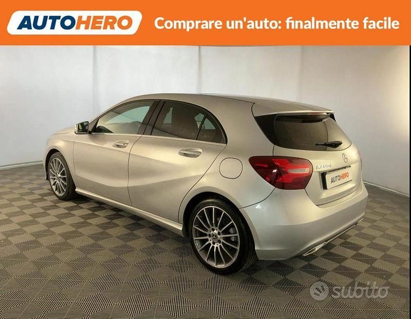 Usata Mercedes A200 136 CV (100 kW) 2018 Grigio Berlina