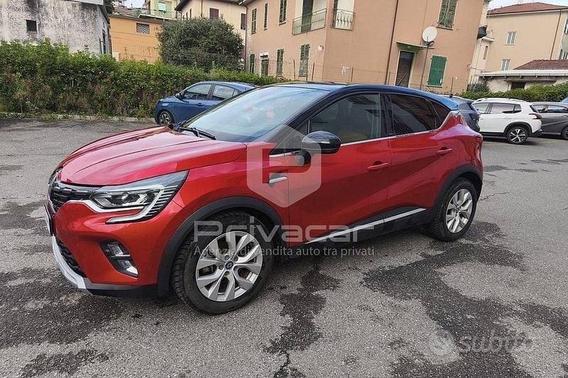 Usata Renault Captur Intens 160 CV (117 kW) 2021 Rosso SUV