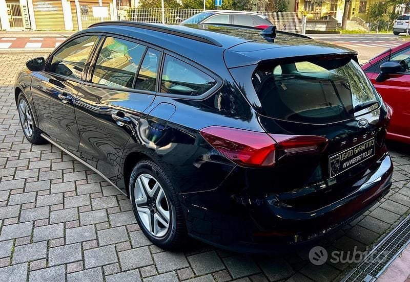 Usata Ford Focus Business Edition 120 CV (88 kW) 2022 Nero Station wagon