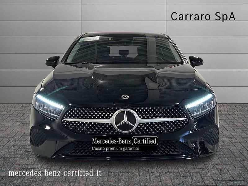 Usata Mercedes A180 Advanced 116 CV (85 kW) 2023 Nero Berlina