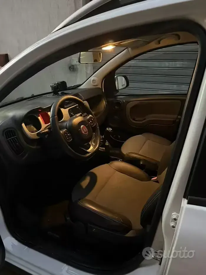 Usata Fiat Panda Cross Cross 95 CV (69 kW) 2018 Bianco Utilitaria