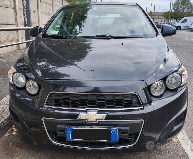 Nero Usata 2014 Chevrolet Aveo LT Tre volumi | 4500 € (Cara) - Immagine 1/4